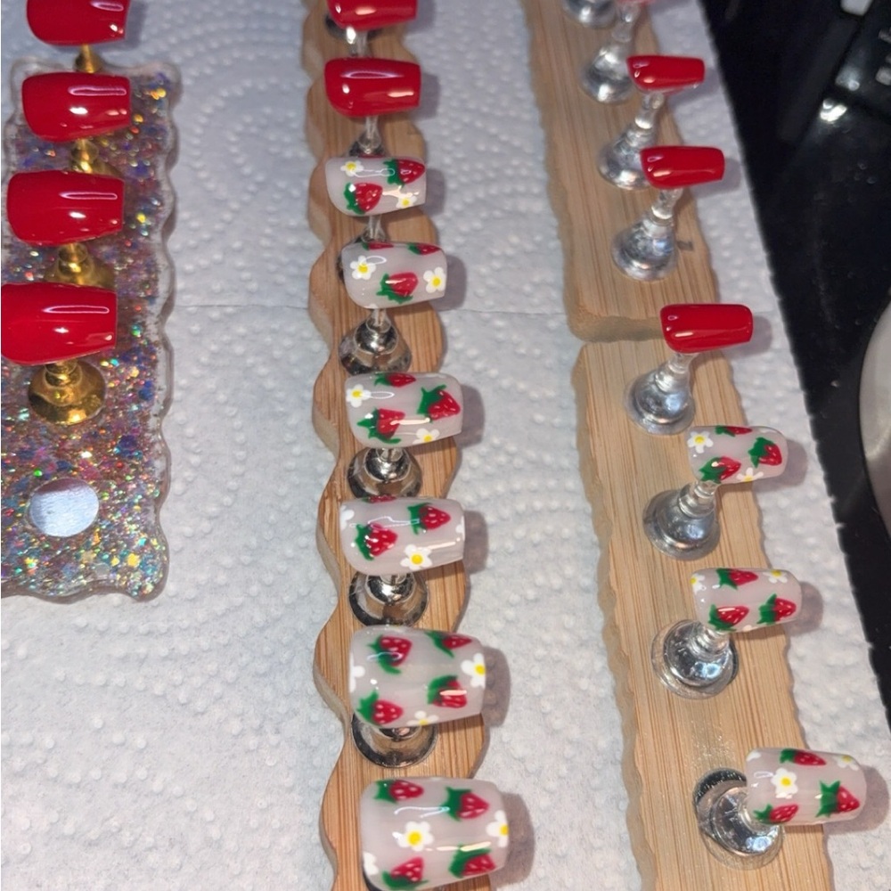 Festive Red and White strawberry Nail Set